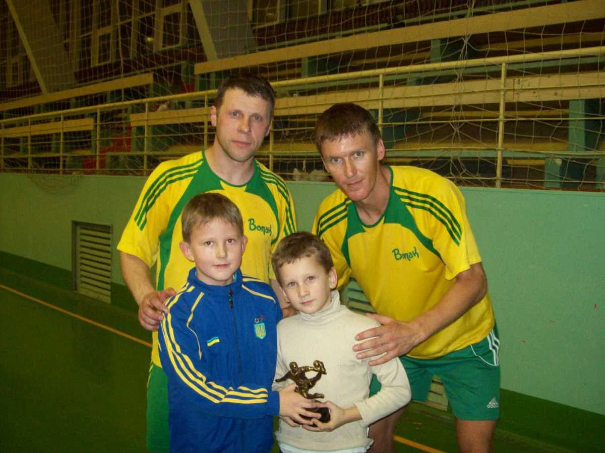 Ярослав Комзюк і Василь Сачко під час футзального матчу / АМФВ