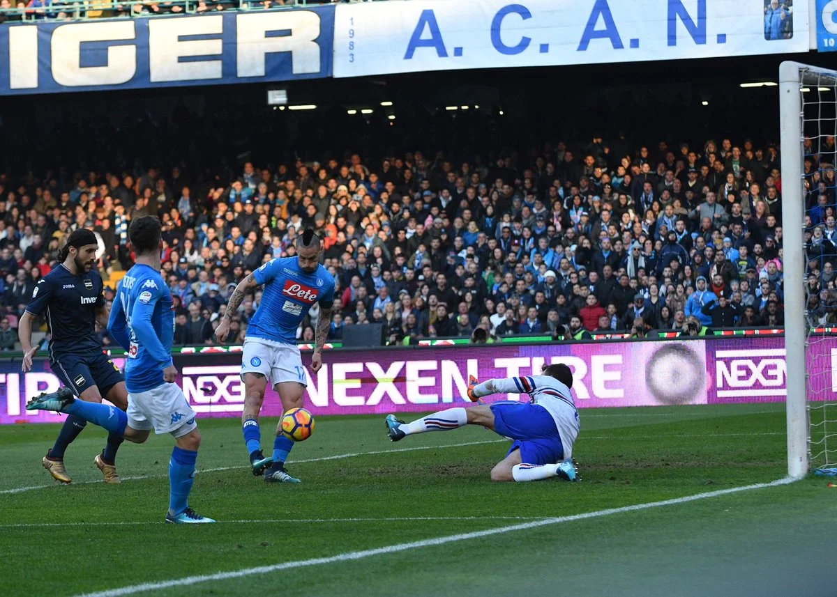 Гамшик забивает победный гол