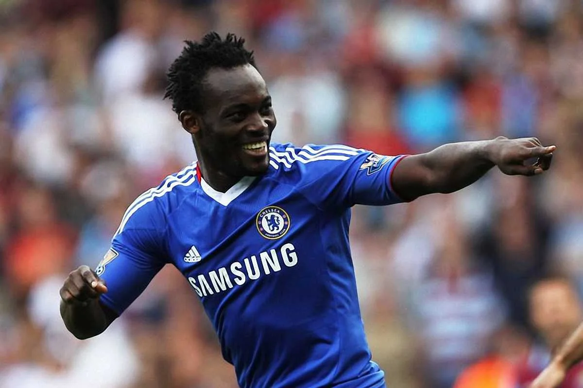 Майкл Есьєн