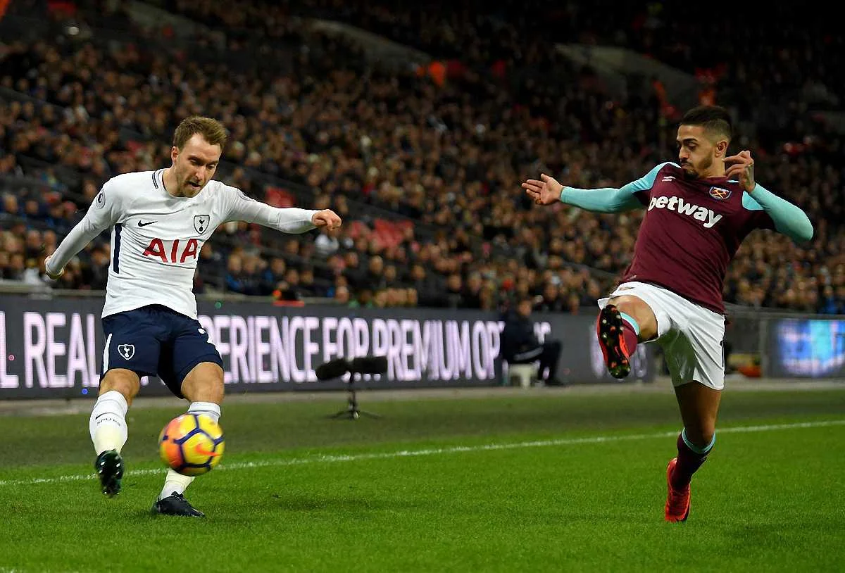 Еріксен робить навіс з флангу