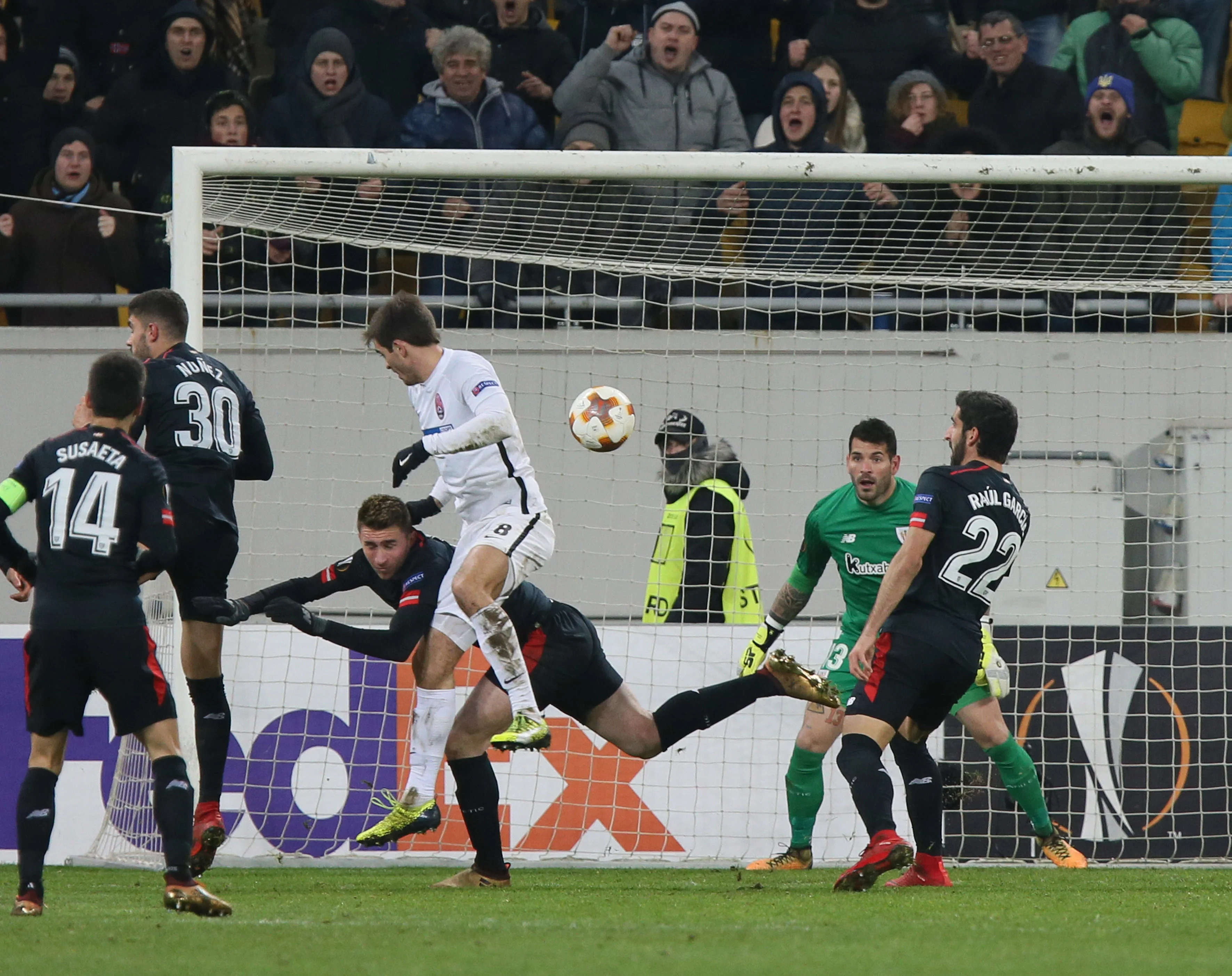 Ігор Харатін у матчі проти Атлетіка / Євген Кравс