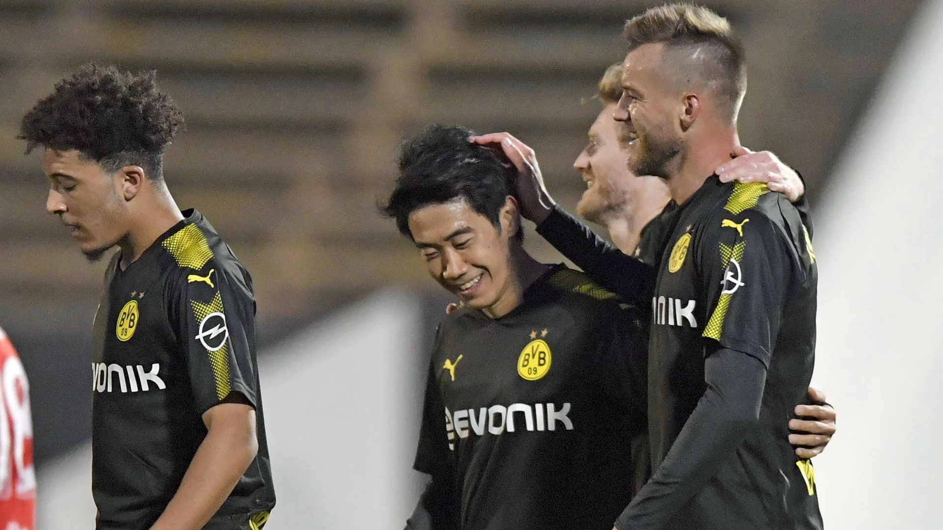 Андрій Ярмоленко з партнерами / фото Бундесліга