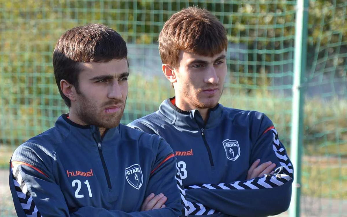 Едгар і Гор Малакяни / ПФК Сталь