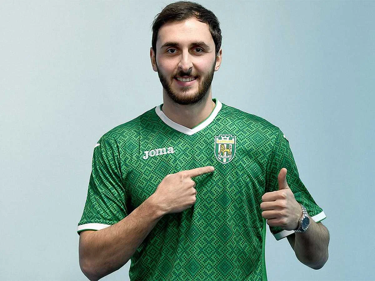 Ніка Сандохадзе / фото ФК Карпати