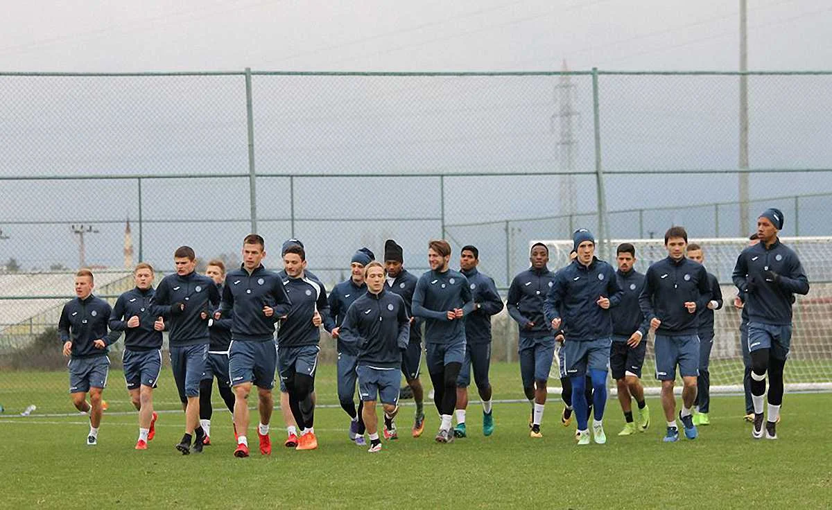 Олімпік на зборах / ФК Олімпік