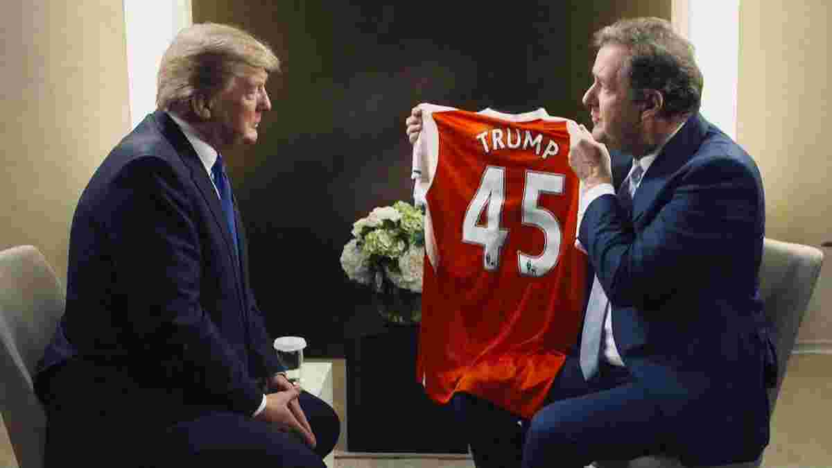 Британский журналист предложил Трампу возглавить Арсенал и подарил ему именную футболку клуба