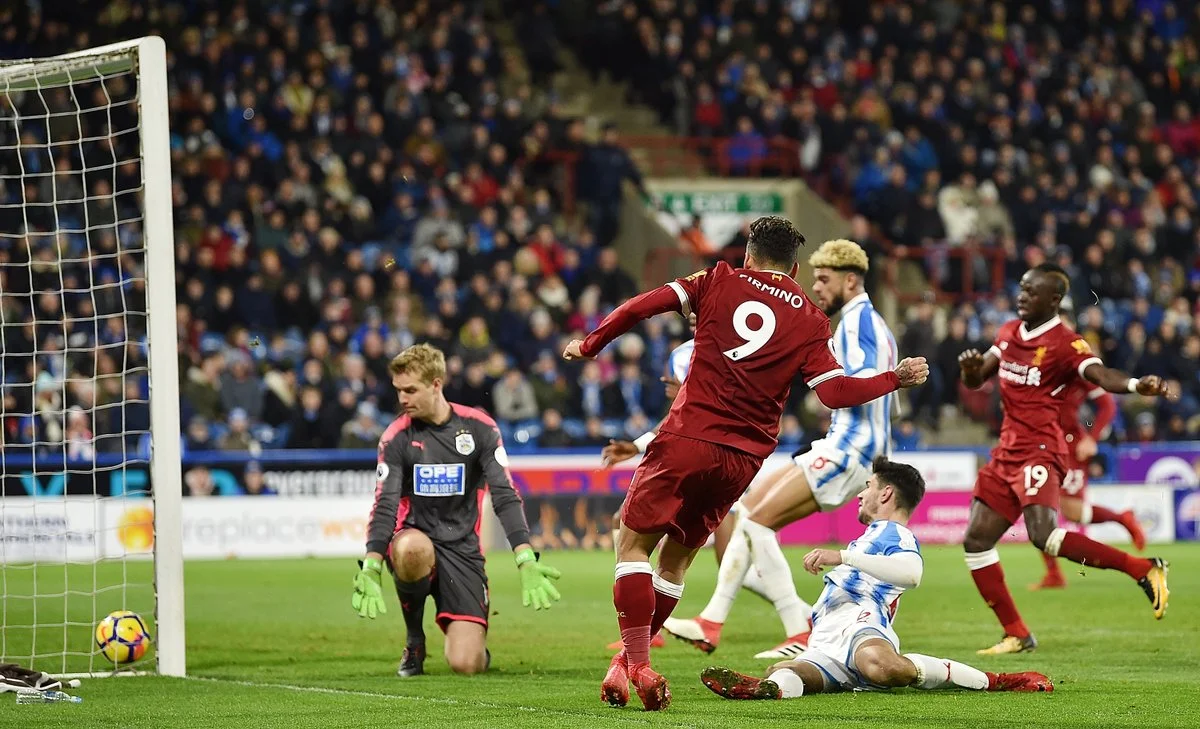 Фирмино забивает с острого угла