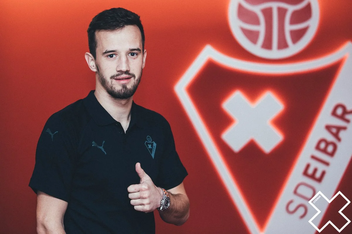 Вукашин Йованович / Твиттер Эйбара