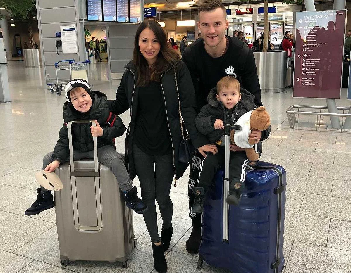 Андрій Ярмоленко і його сім'я / фото Інстаграм
