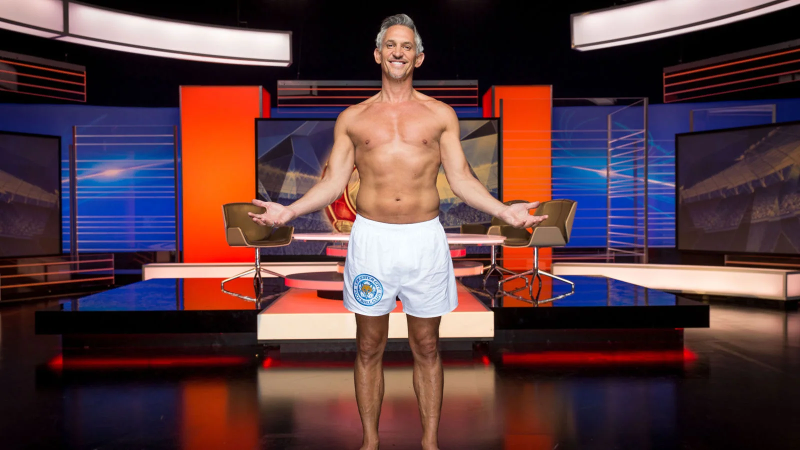 Лінекер провів ефір голяком з нагоди чемпіонства Лестера