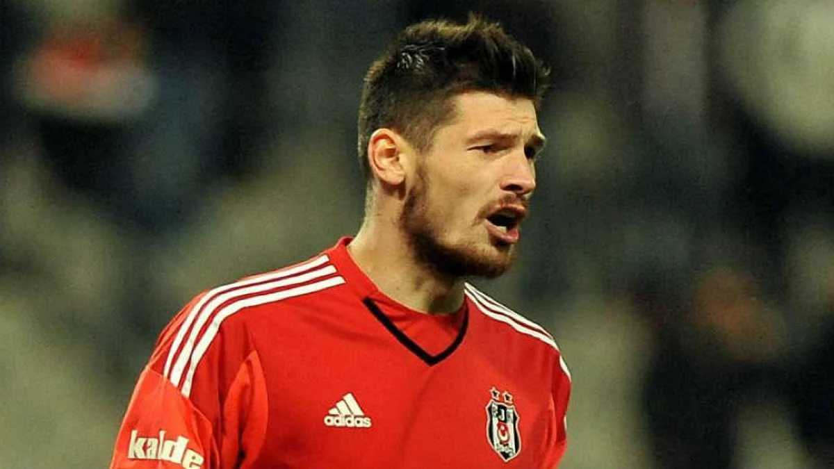 Денис Бойко / фото: ФК Бешикташ