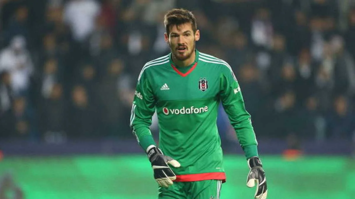 Денис Бойко / фото: ФК Бешикташ