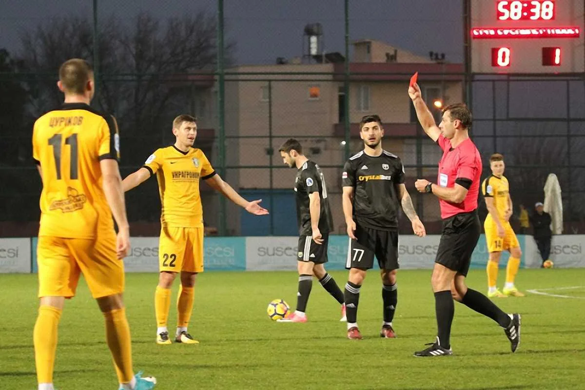 Удаление Довгого / ФК Александрия