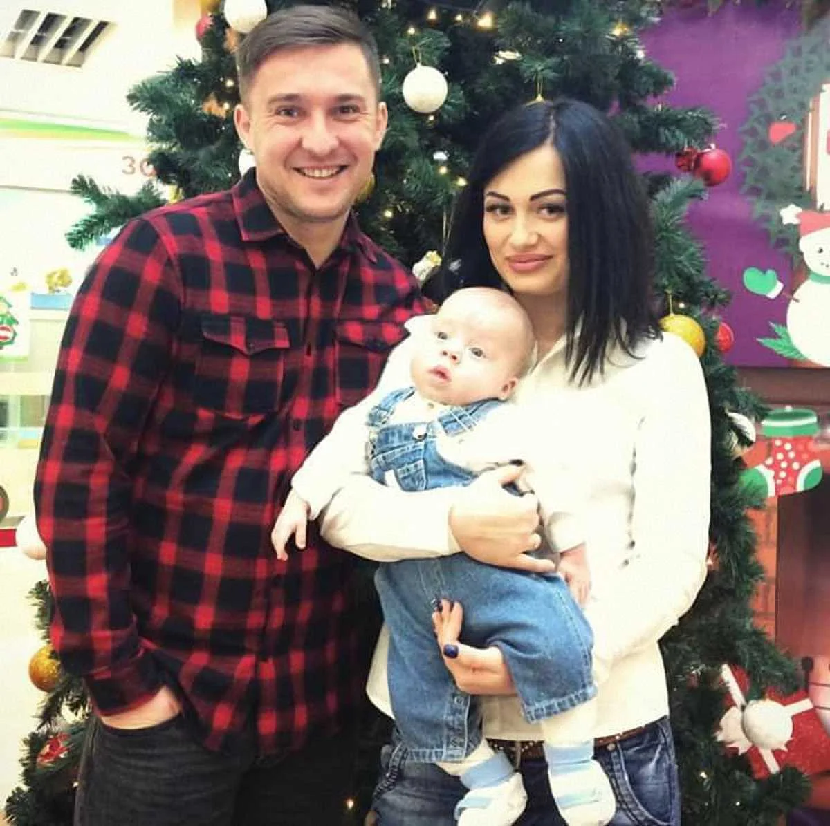 Роман Бочкур з сином і дружиною / ФК Прикарпаття