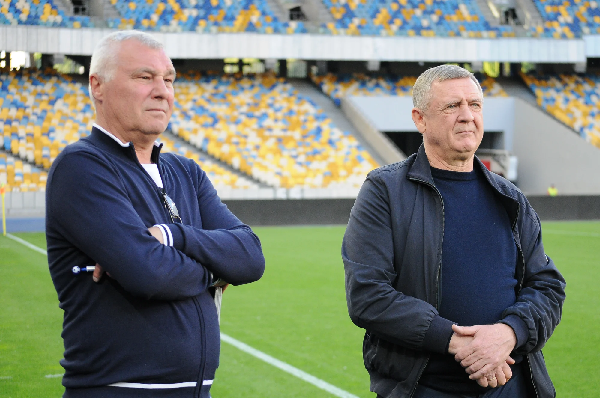 Анатолий Демьяненко (слева) / Футбол 24