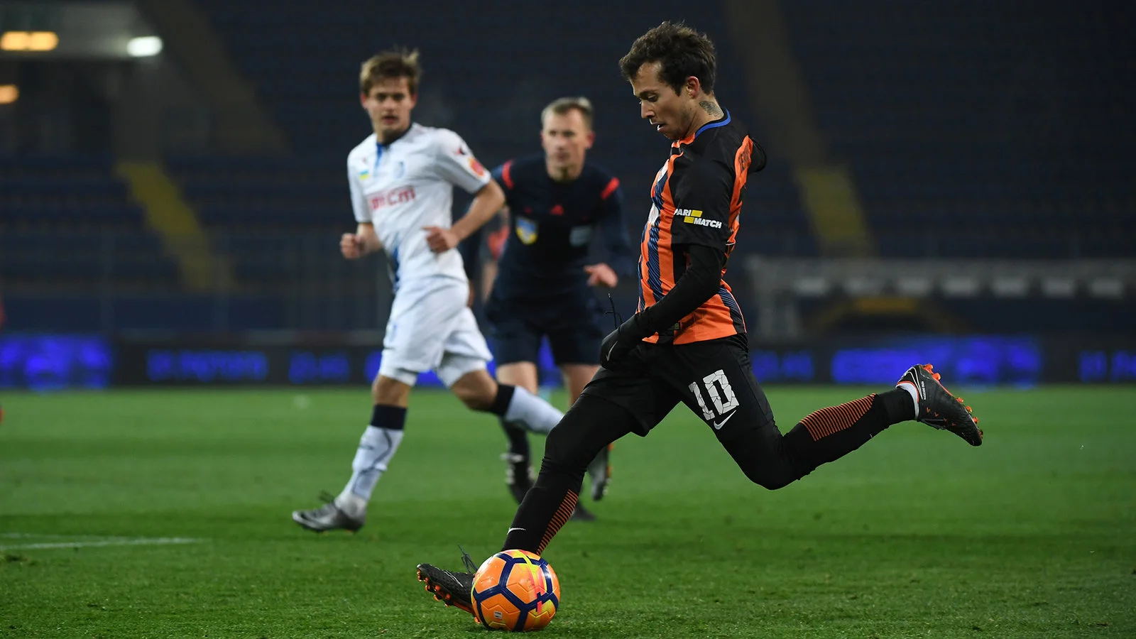 Бернард / ФК Шахтар