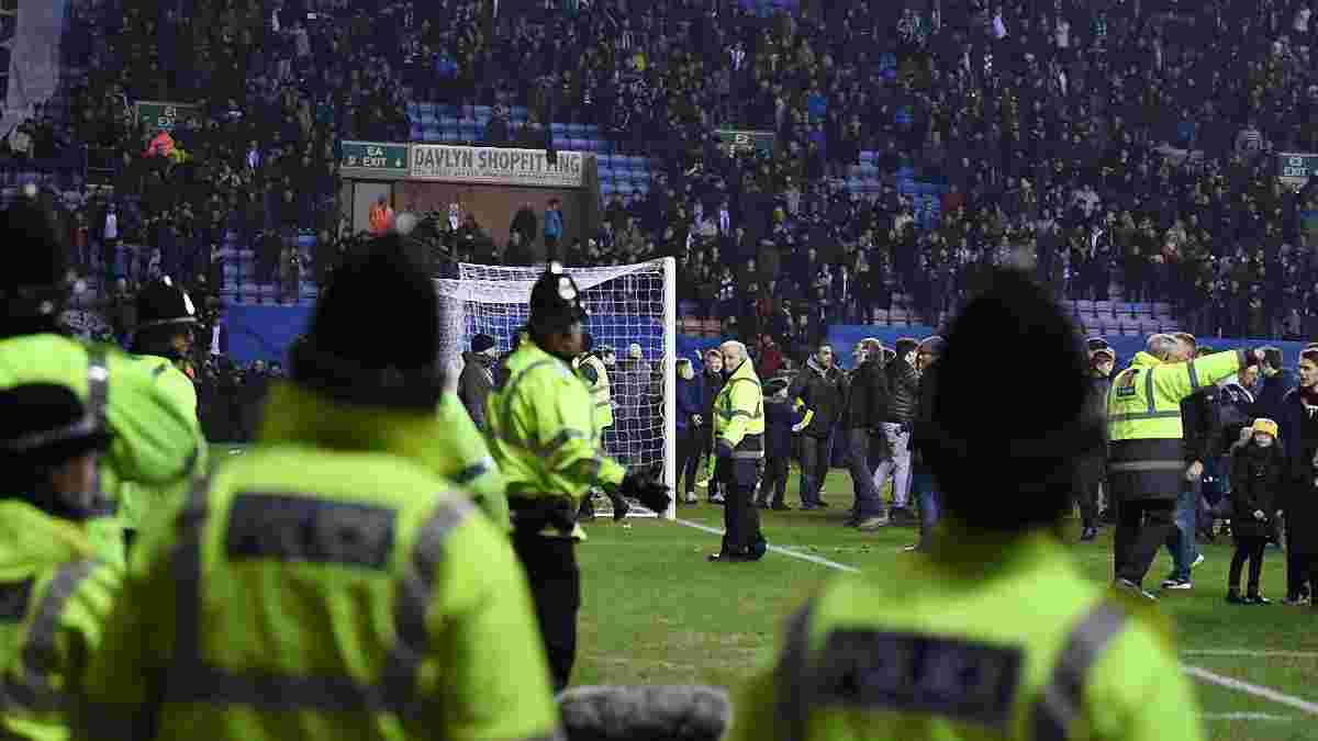 Полиция расследует выбегание болельщиков Уигана на поле после матча с Манчестер Сити