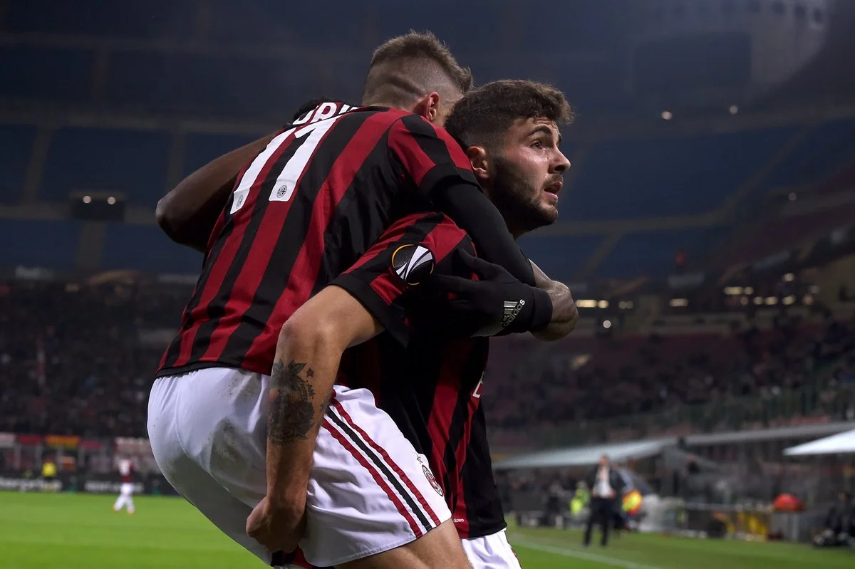 Борини и Кутроне празднуют забитый гол