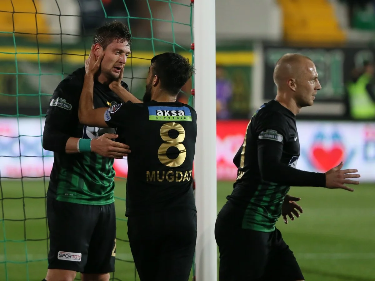 Евгений Селезнев (слева) / фото Sporx