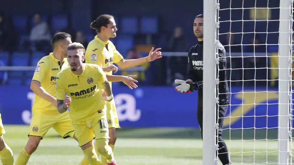 Унал празднует забитый гол