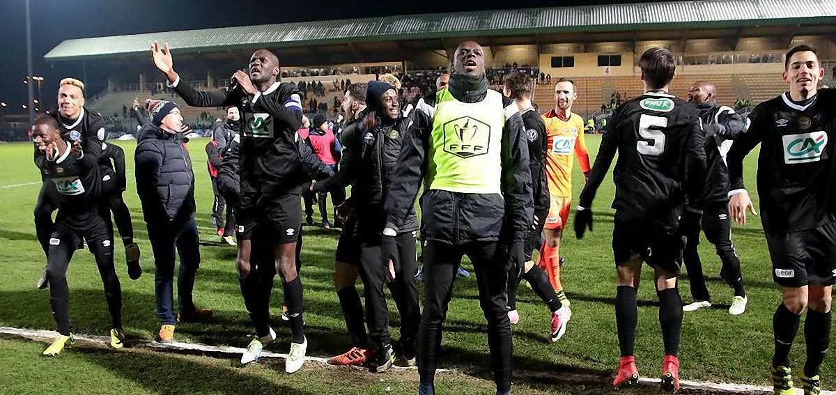 Игроки Шамбли / фото: Twitter Umbro France