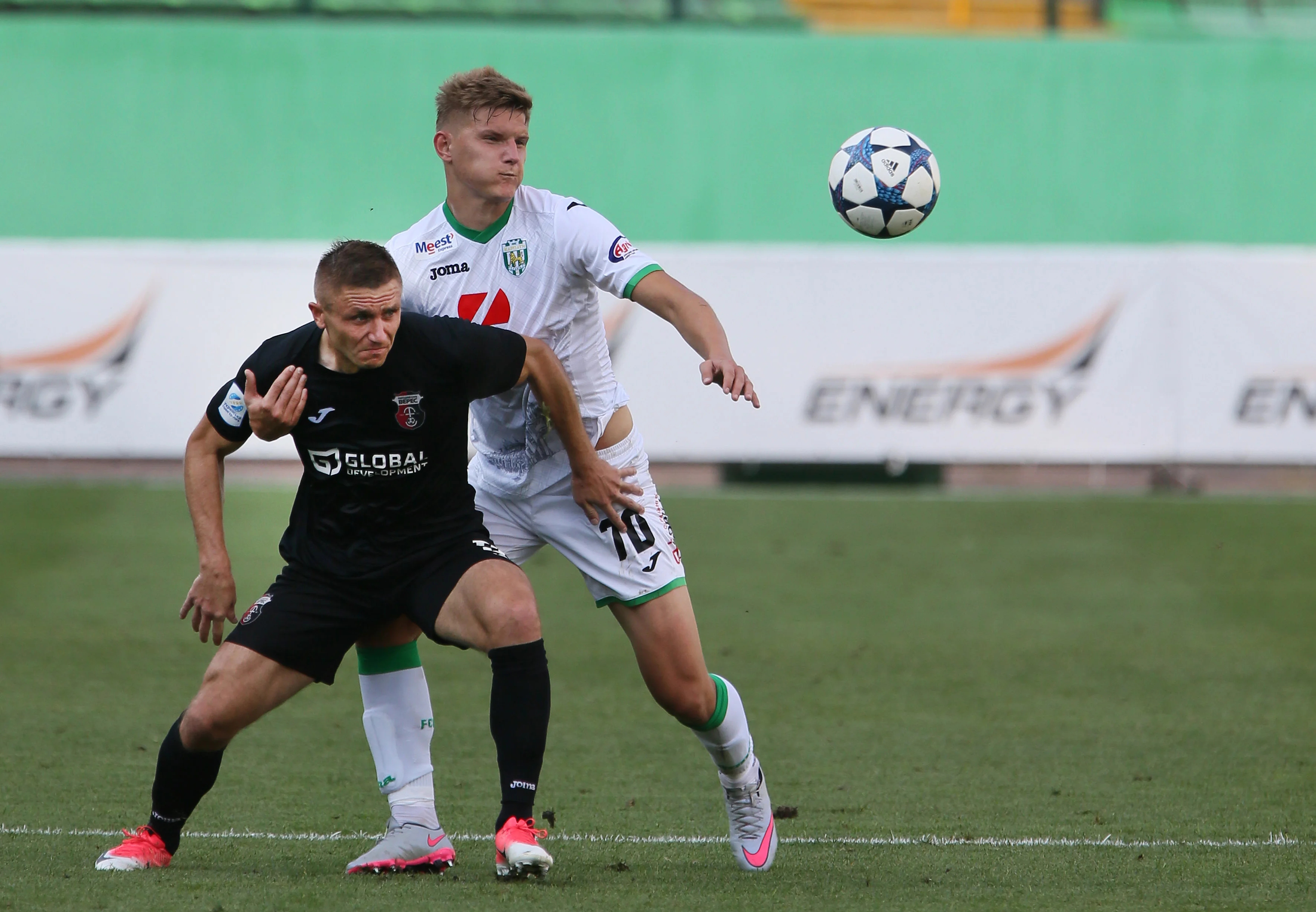 Михайло Сергійчук (зліва) / Євген Кравс