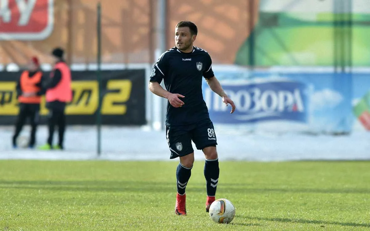 Ігор Ощипко / ПФК Сталь