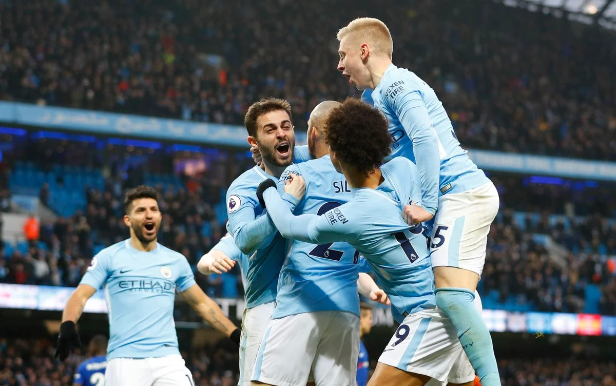 Бернарду Силва открыл счет и принимает поздравления / Twitter Манчестер Сити