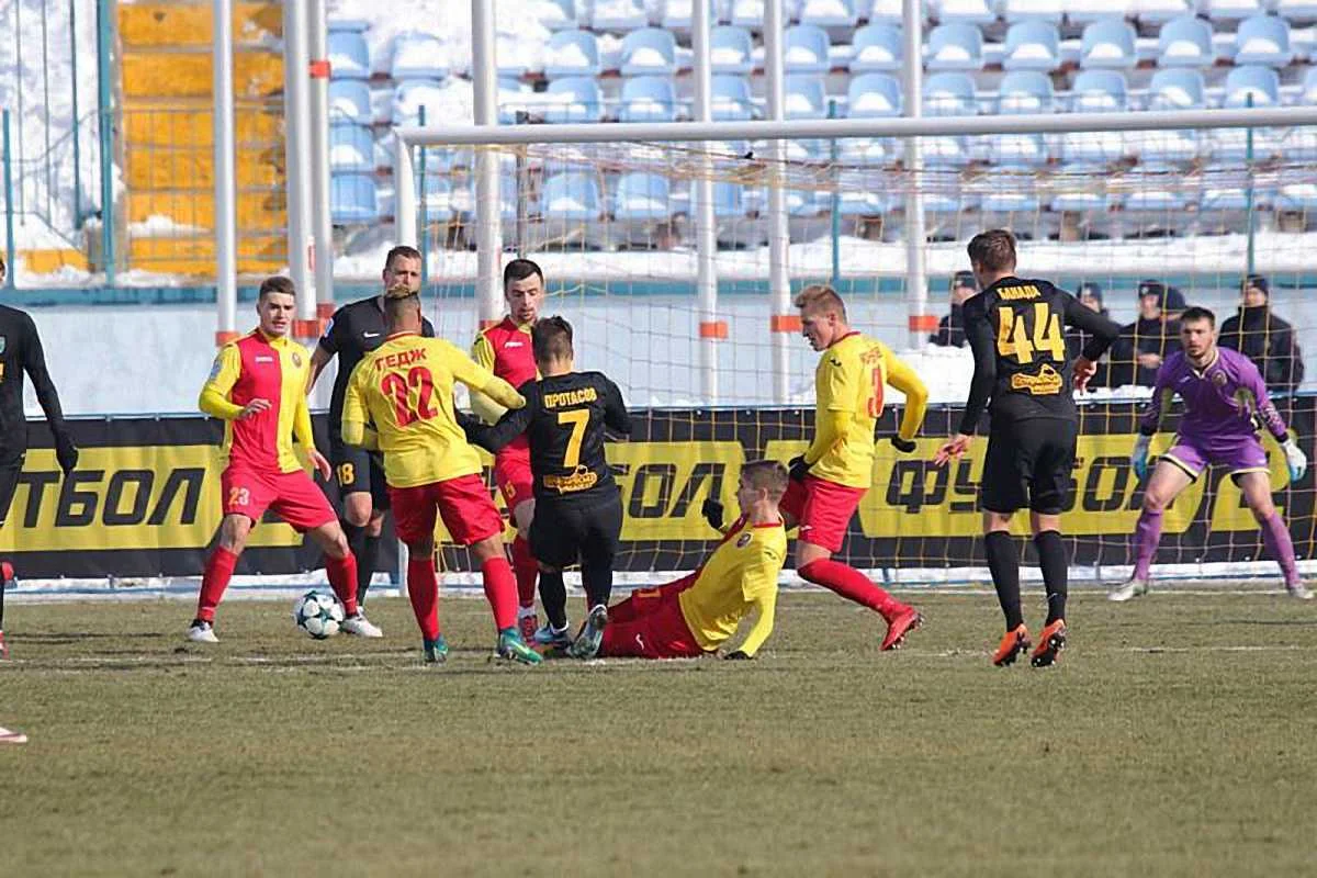 Матч проходил в упорной борьбе