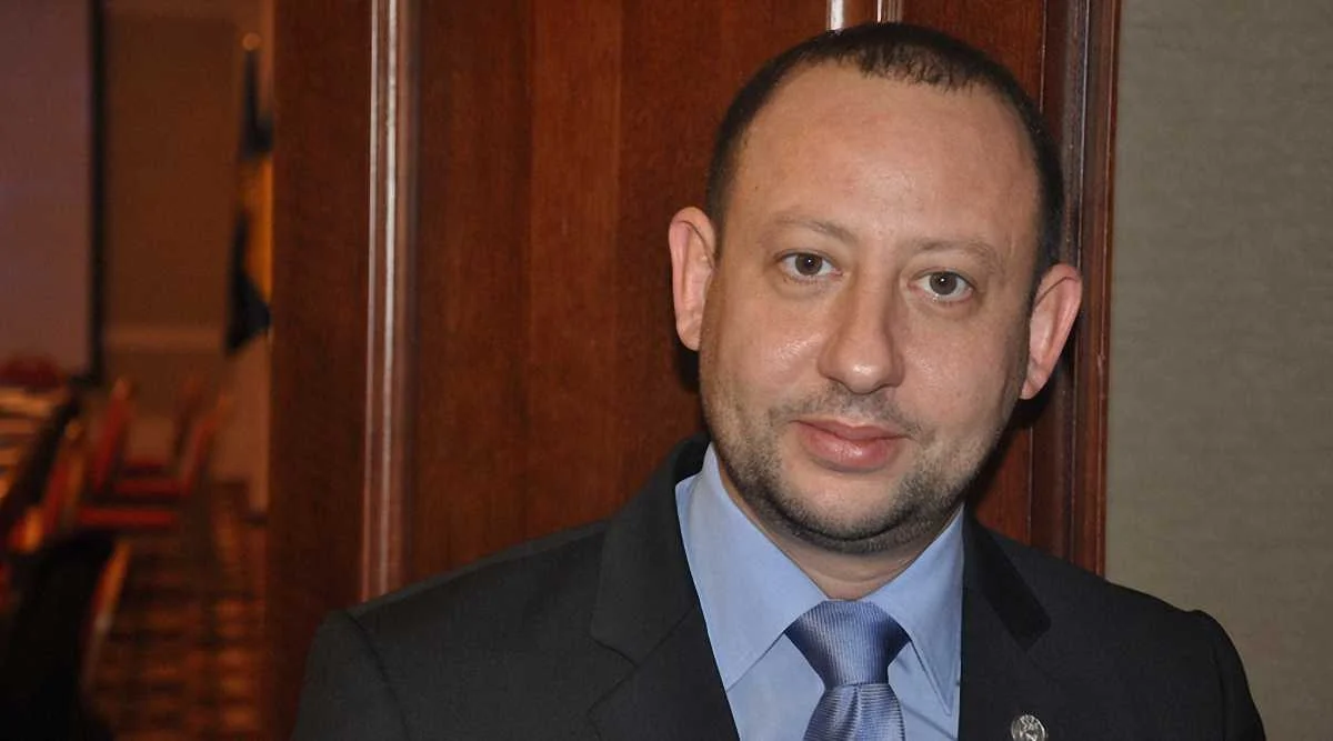 Володимир Генінсон