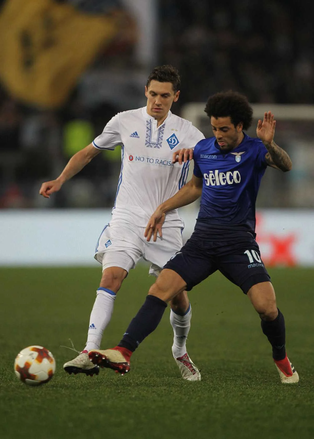 Денис Гармаш и Фелипе Андерсон / Getty Images