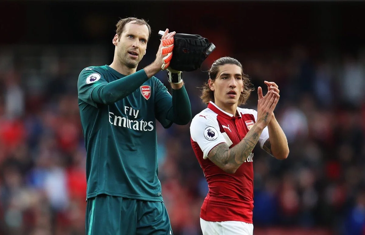 Чех и Бельерин / твиттер Арсенала