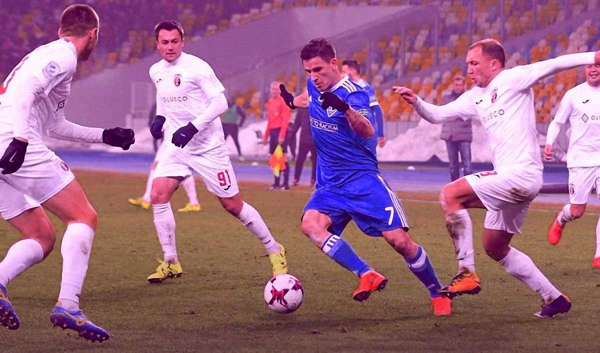 Вербіч "возить" оборону Вереса / Фото ФК Динамо