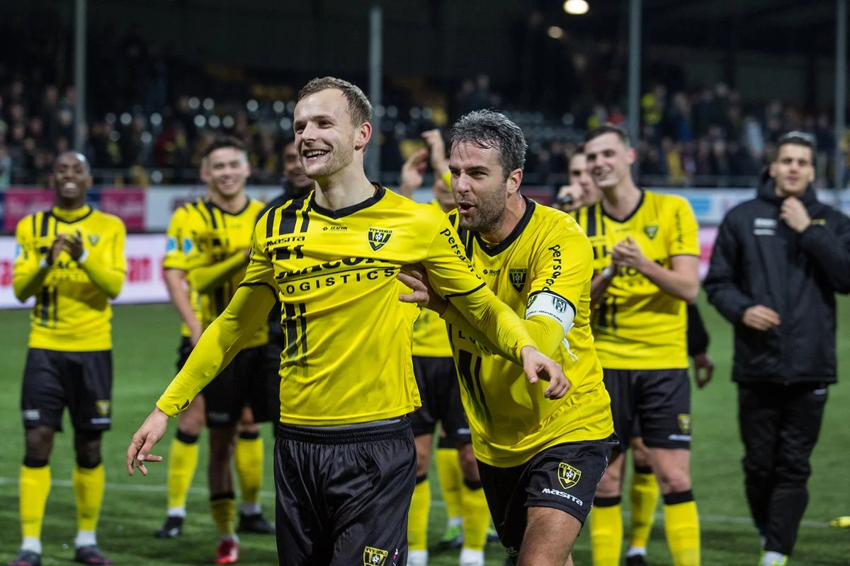 Леннарт Ті (посередині) / Твіттер Венло