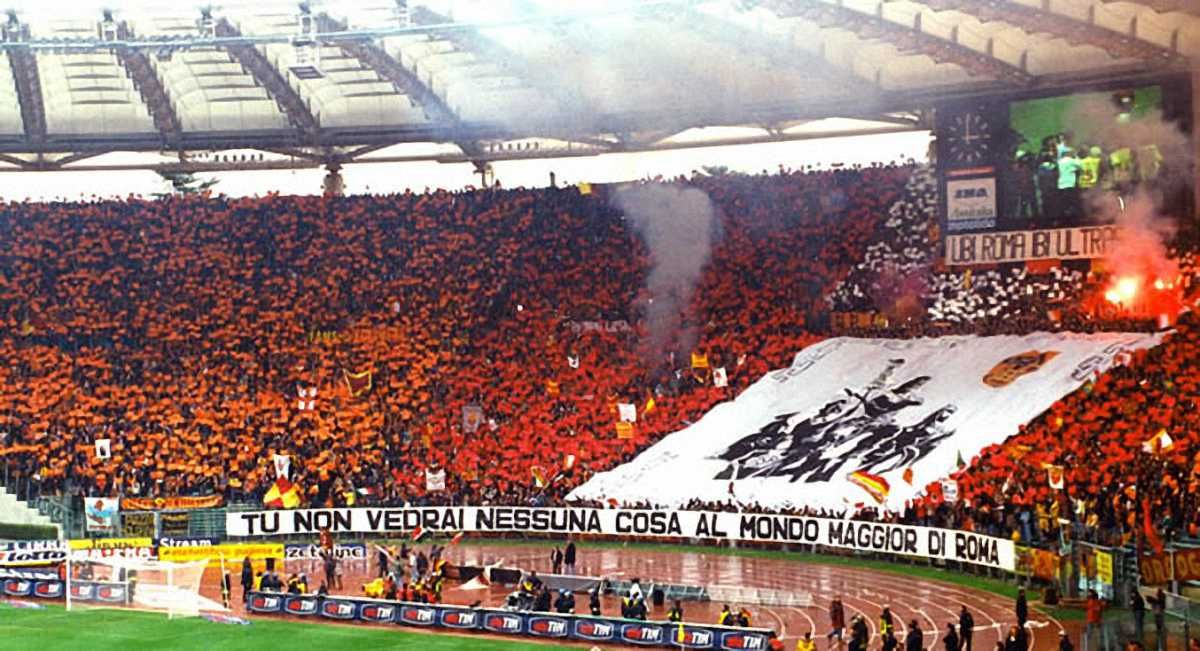 Фанатский сектор Ромы "Curva Sud" / Giallorossi.net