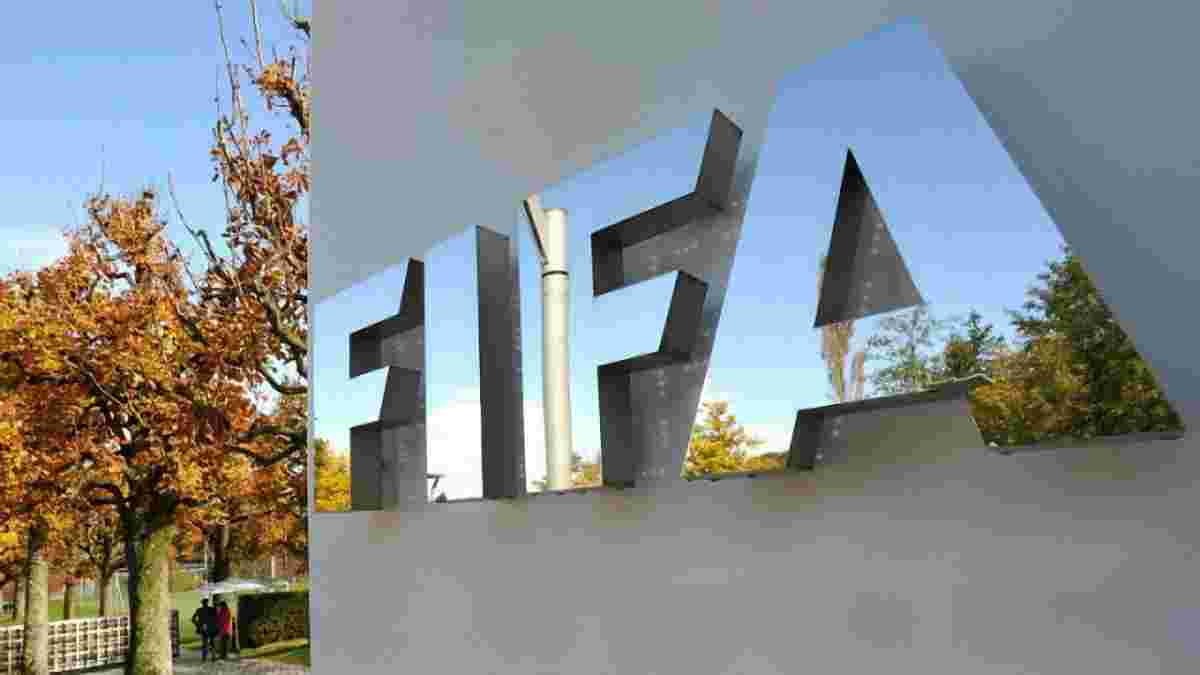 Манчестер Сити может получить запрет на трансферы от ФИФА