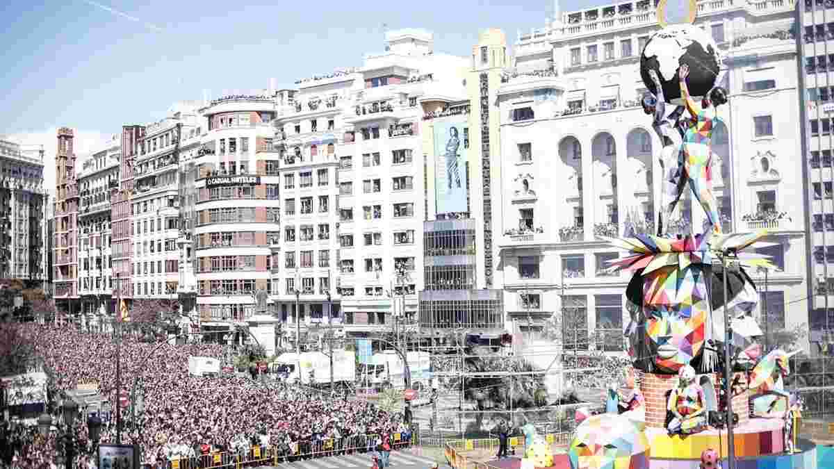 Роналду, Пике и Рамос стали провокационными героями фестиваля карикатурных кукол в Валенсии