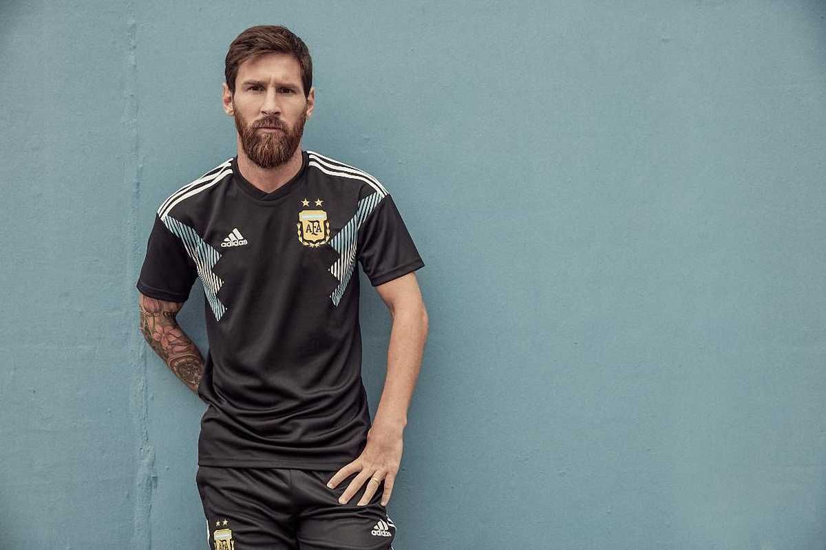 Ліонель Мессі у новій формі збірної Аргентини / Твіттер Adidas