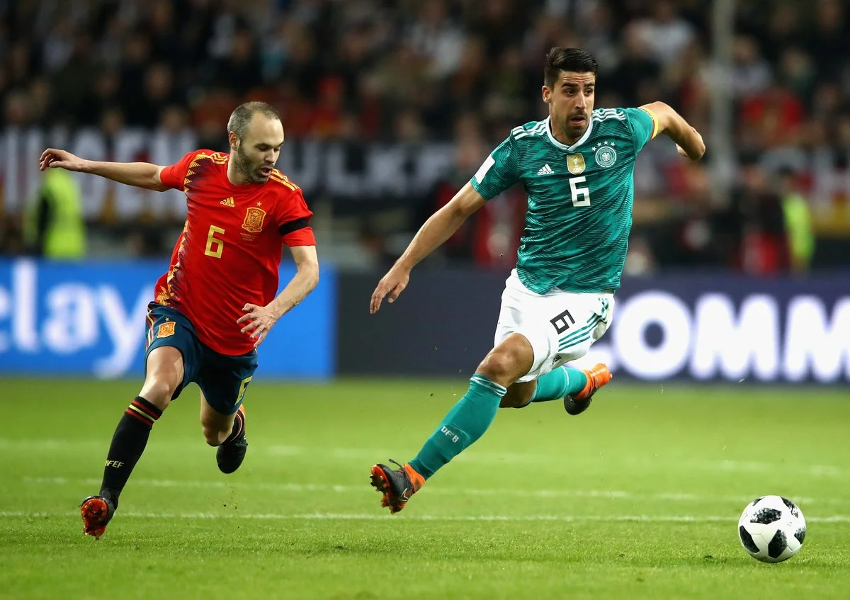 Немцы и испанцы победителя не определили / твиттер сборной Германии