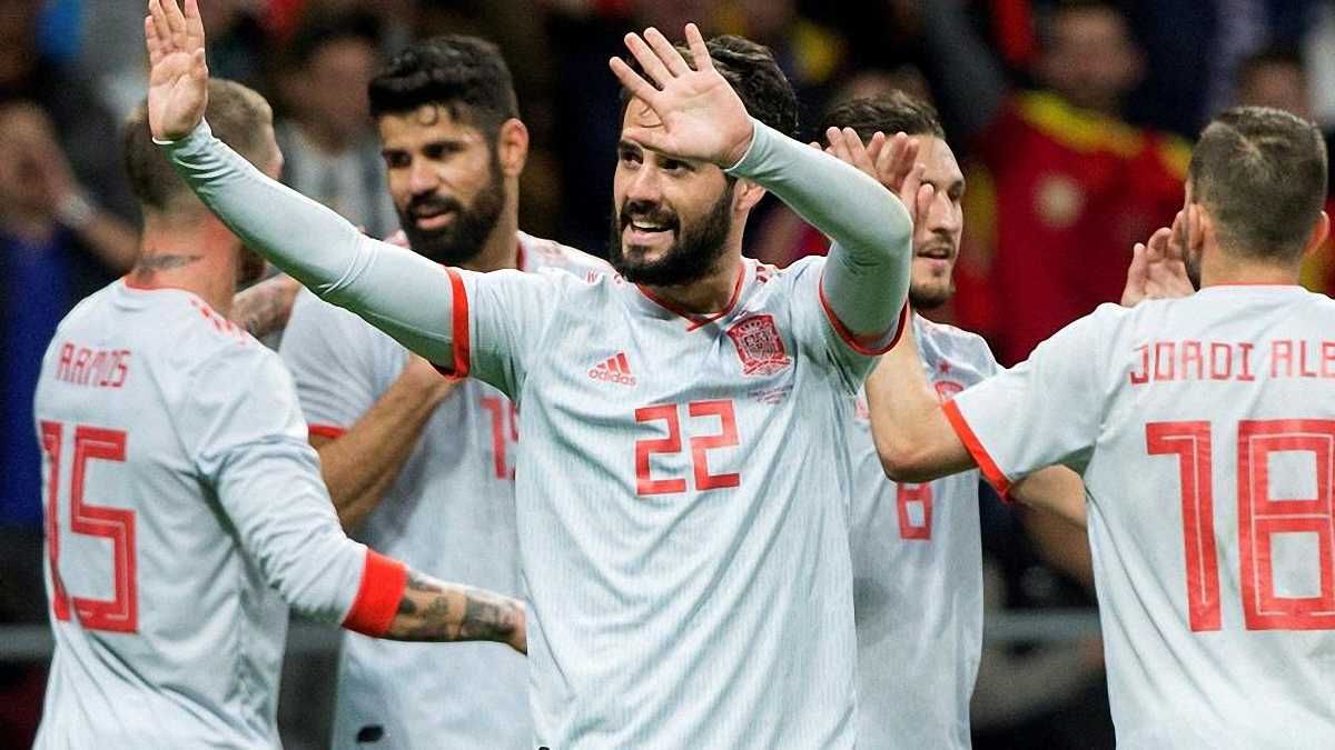 Иско празднует один из забитых мячей