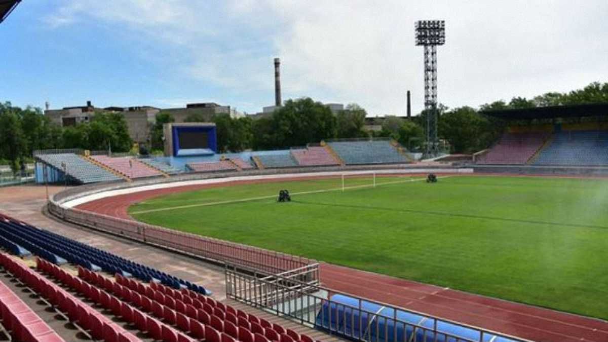 Стадіон Маріуполя / фото із соцмереж