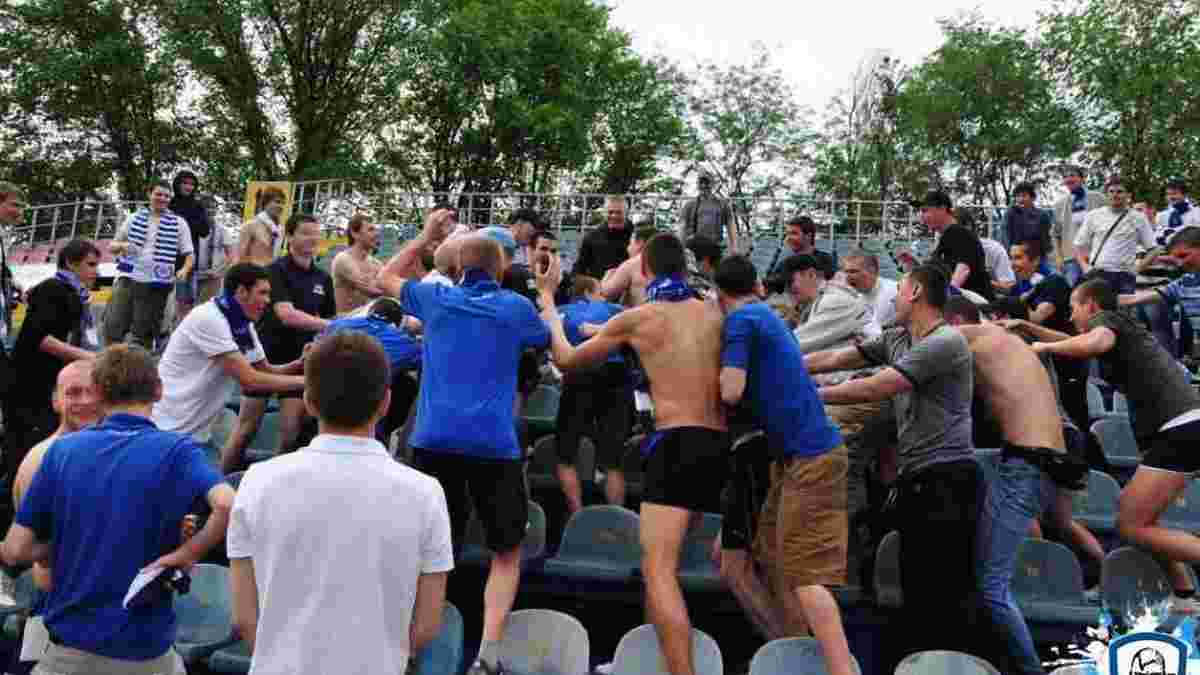 Маріуполь – Динамо: сталась бійка між фанатами та поліцією