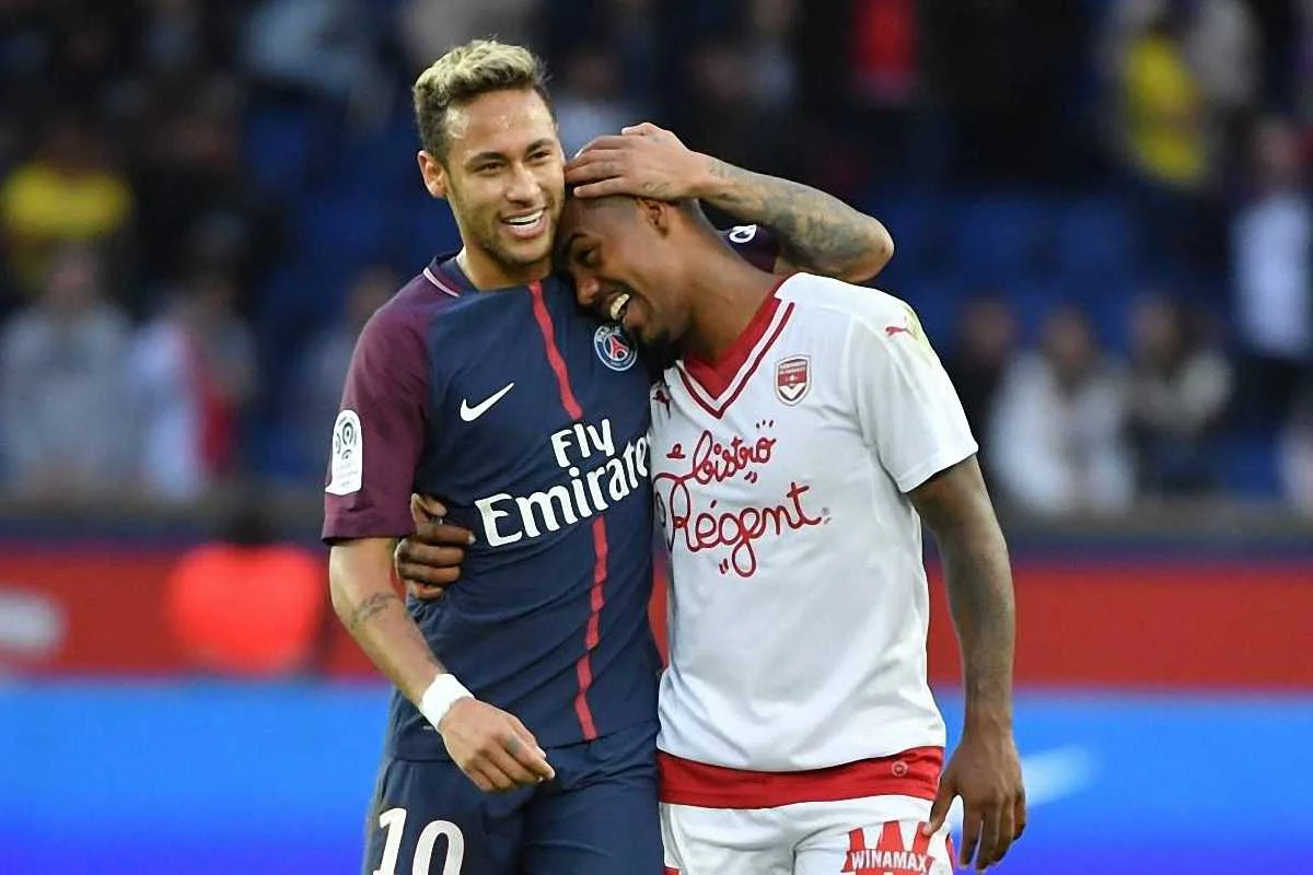 Неймар и Малком / фото: France Football