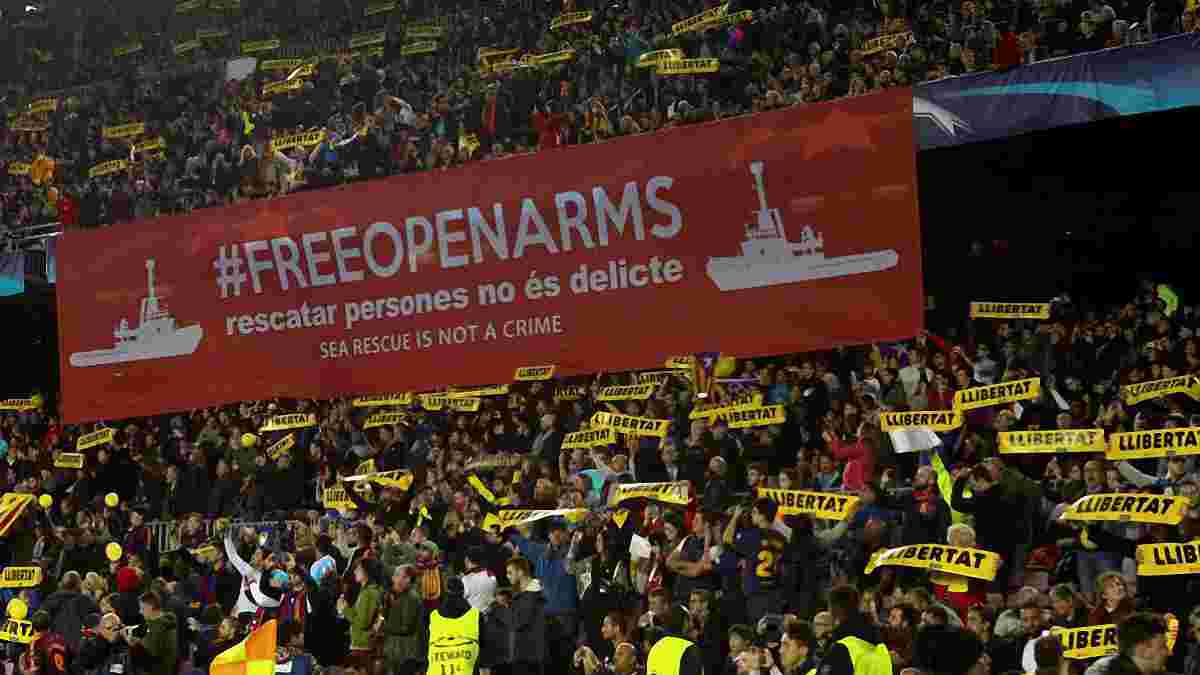 Фанати Барселони провели акцію протесту під час матчу з Ромою