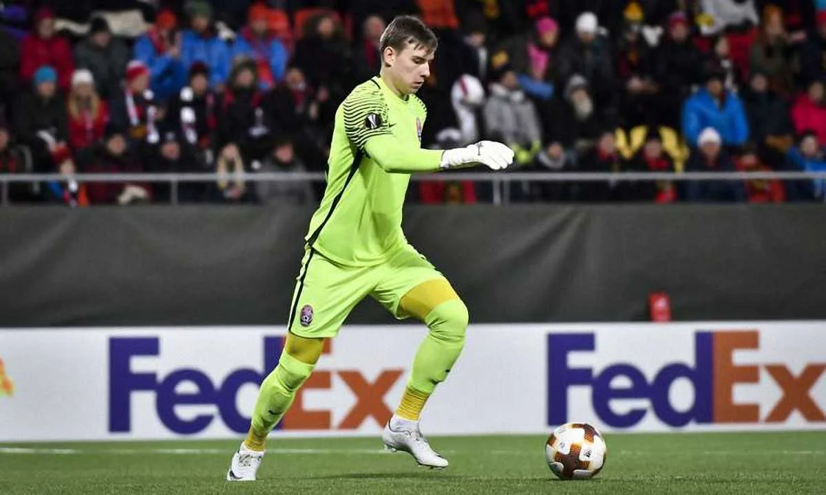 Андрей Лунин