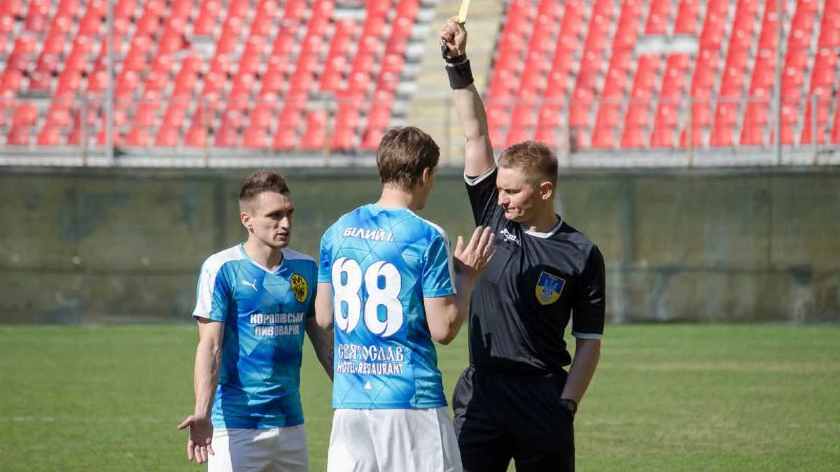 Павлюк в матче Сумы – Рух / фото ФК Рух