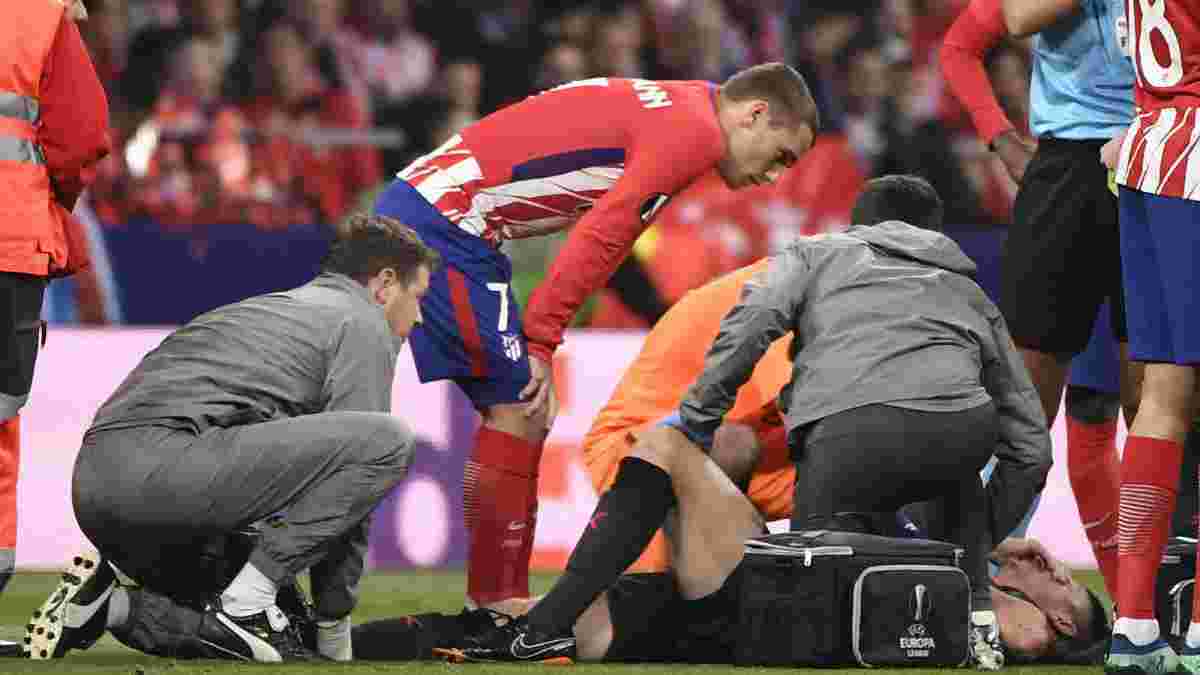 Атлетико – Арсенал: Косьельни получил травму и покинул поле на носилках