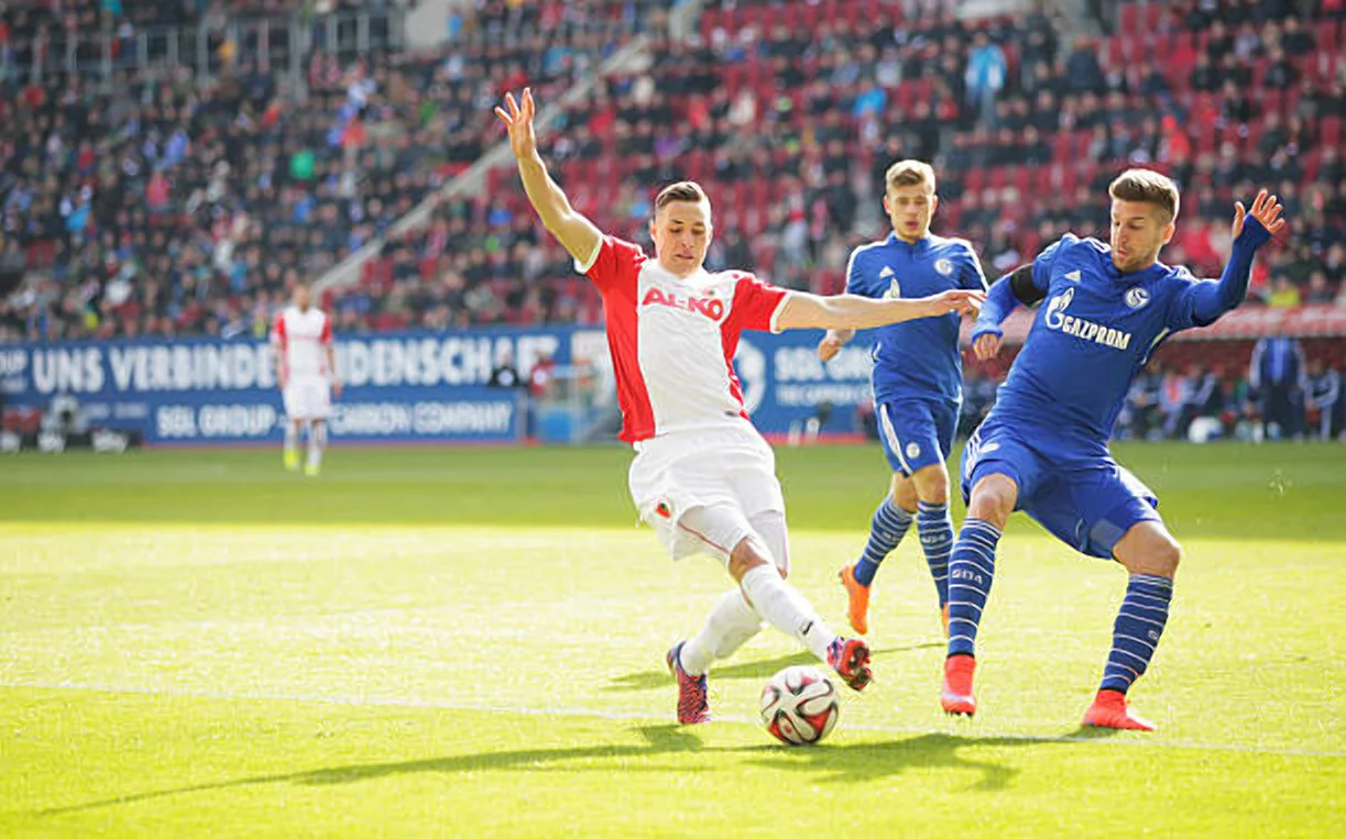 Аугсбург – Шальке – 1:2 – видео голов и обзор матча