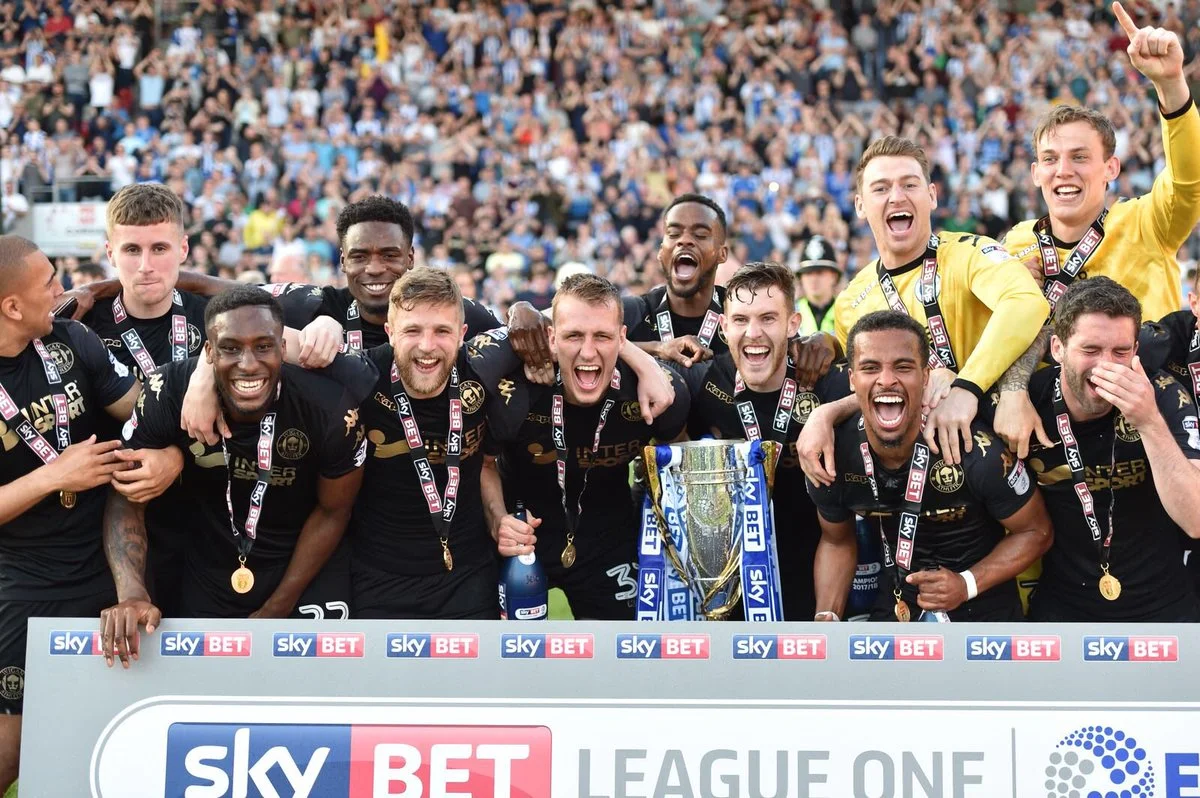 Віган з Кубком Ліги 1 / ФК Віган Атлетік