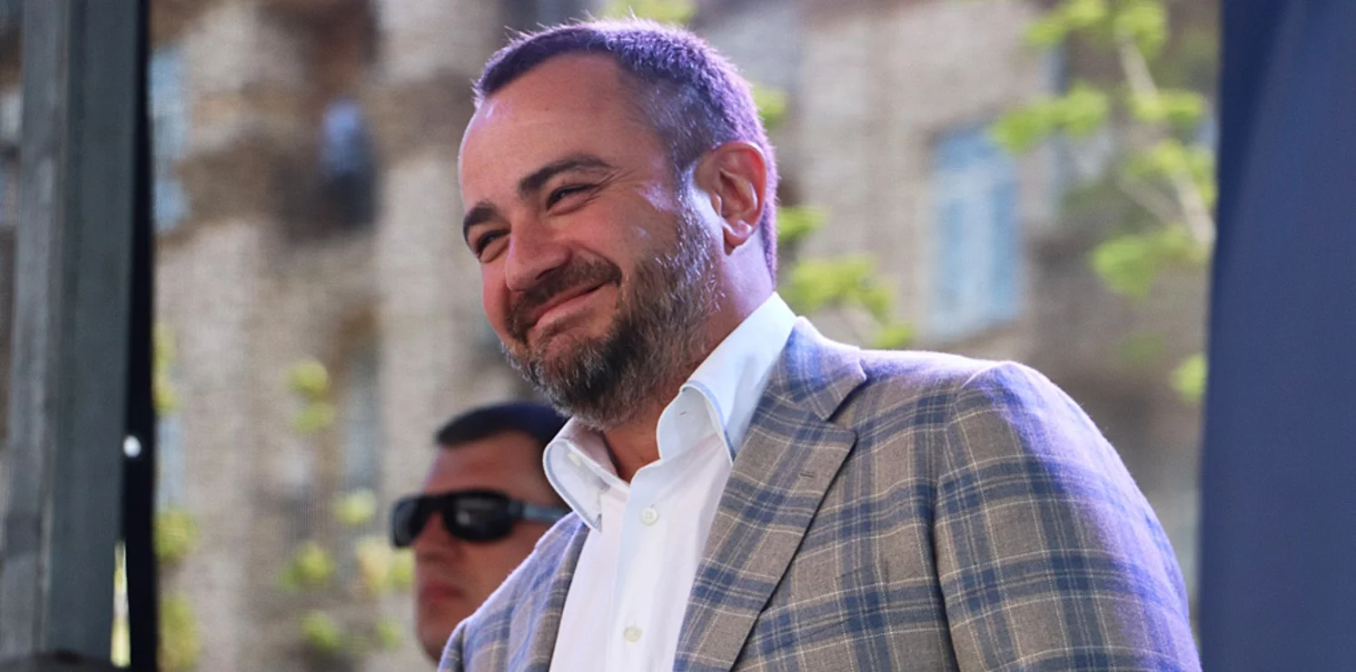 Як ФФУ з Павелком монополізують ринок штучних полів та вміло прибирають конкурентів